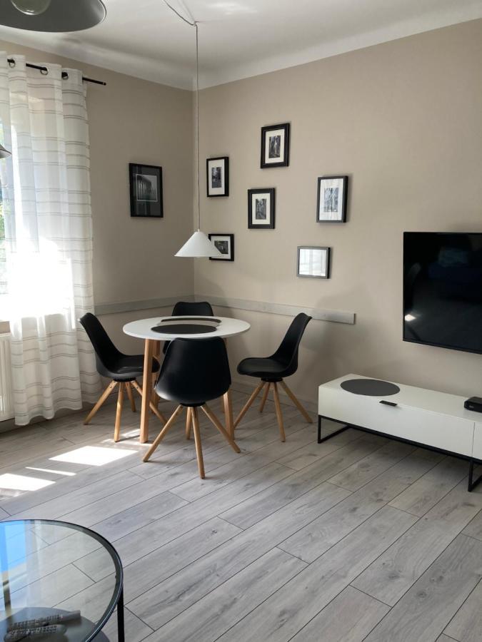 Apartament Mlociny Varsavia Esterno foto